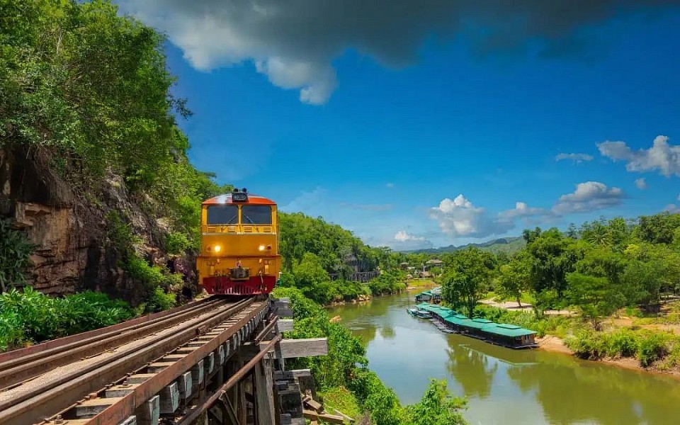โทร.0947755985